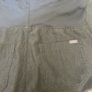 Maternity Figs Charcoal size Large scrub bottoms. Worn twice